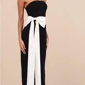 Elegant Black and White Strapless Dress